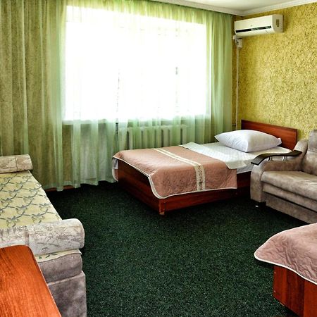 Green City Hotel Nikolayev Ngoại thất bức ảnh