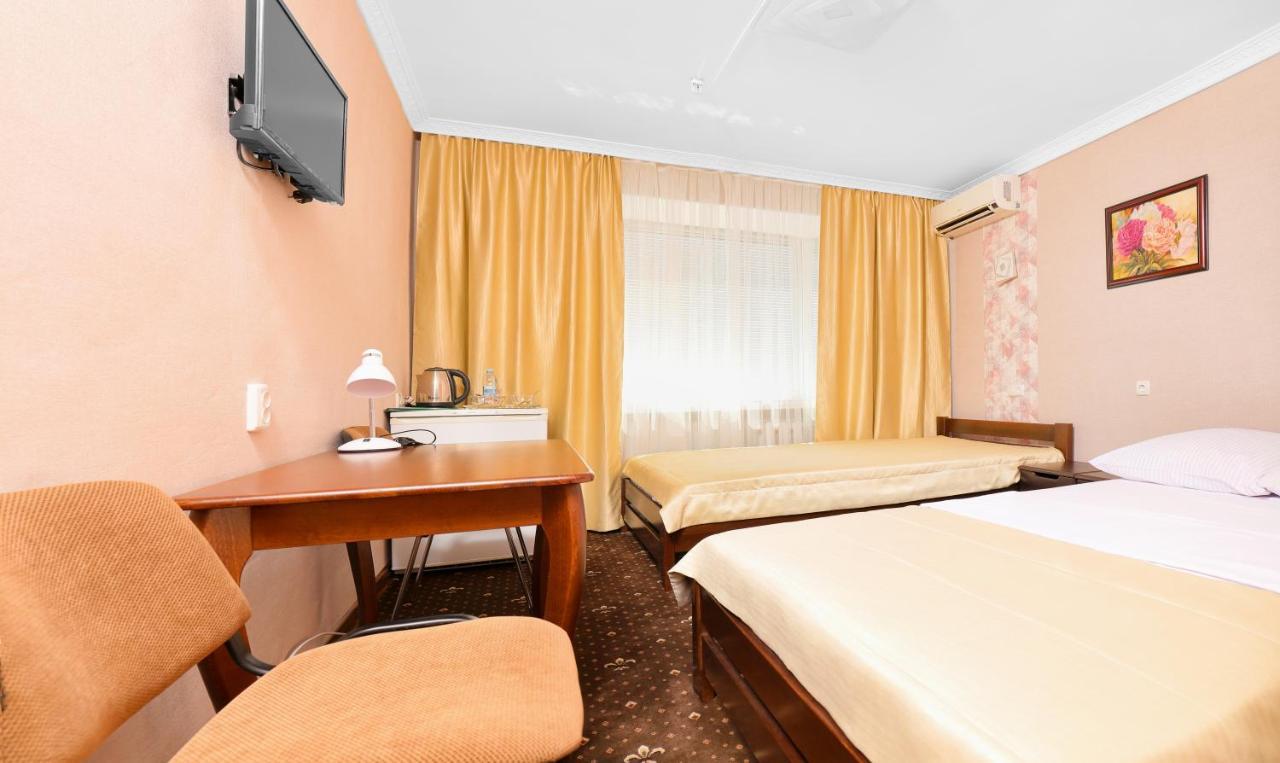 Green City Hotel Nikolayev Ngoại thất bức ảnh